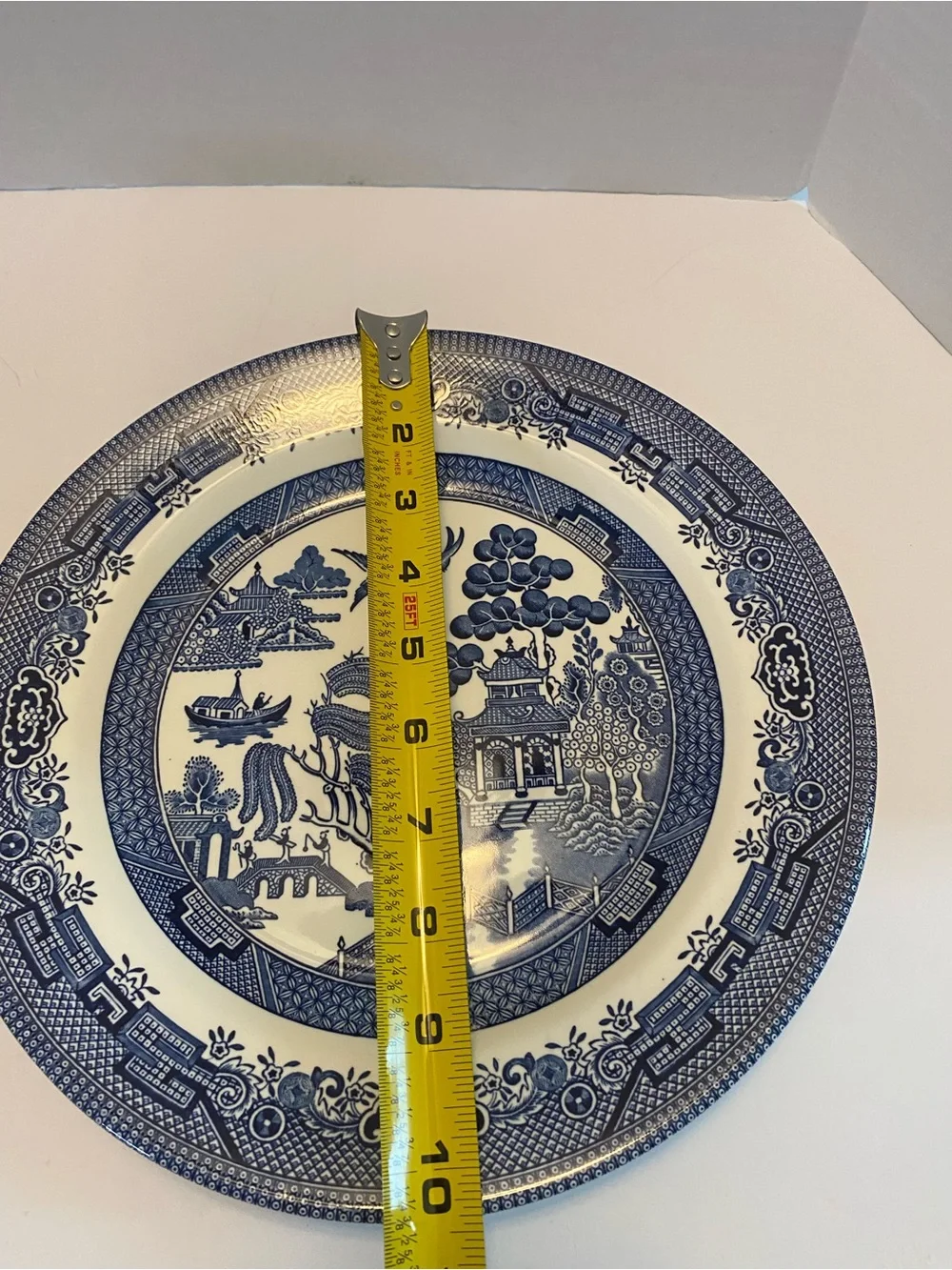Churchill Blue Willow Pattern Table Plate Saucer & Cup Settings for Two